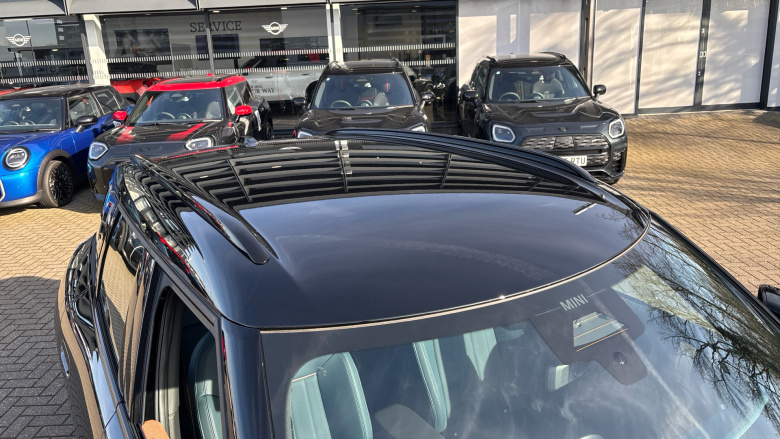 MINI Countryman 230kW SE Exclusive [Level 1] ALL4 66kWh 5dr Auto Electric Hatchback